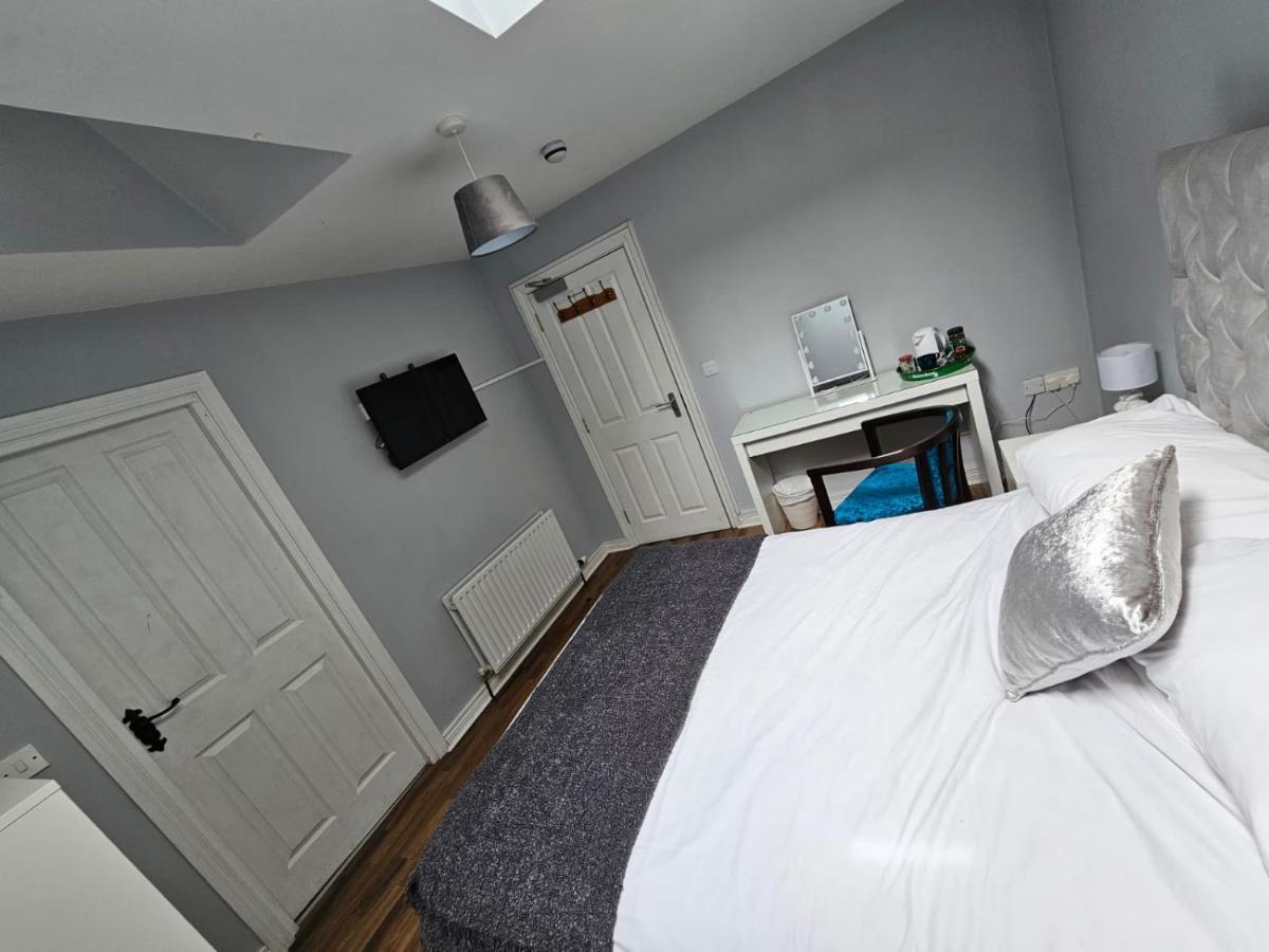 Laverty'S - The Black Bull Inn Randalstown Exteriér fotografie